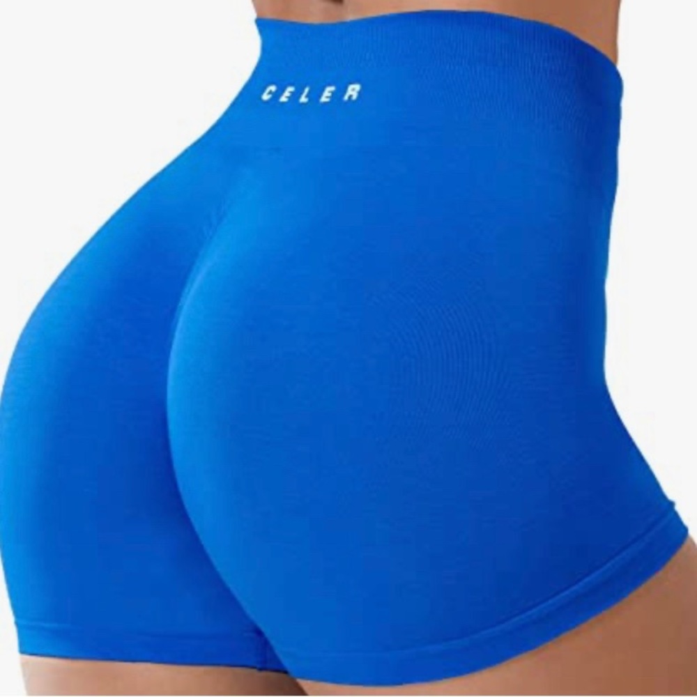 Super soft material very stretchy and cinches in waist